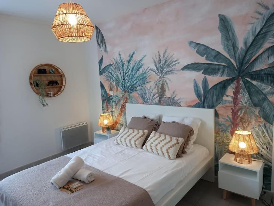 Appartement 8 Personnes En Face Des Remparts Climatise Avec Terrasse Et Parking Avignon Exterior photo